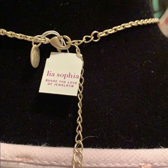 Key with crystal and gold bead necklace - Picture 4 of 5